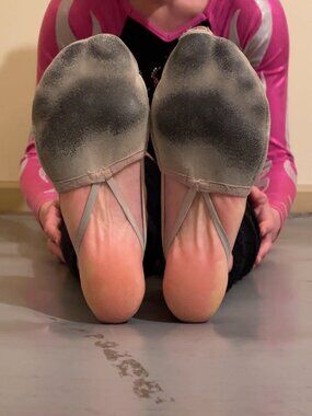 10 Dance half soles/turners, rhythmic gymnastics toe shoes very used